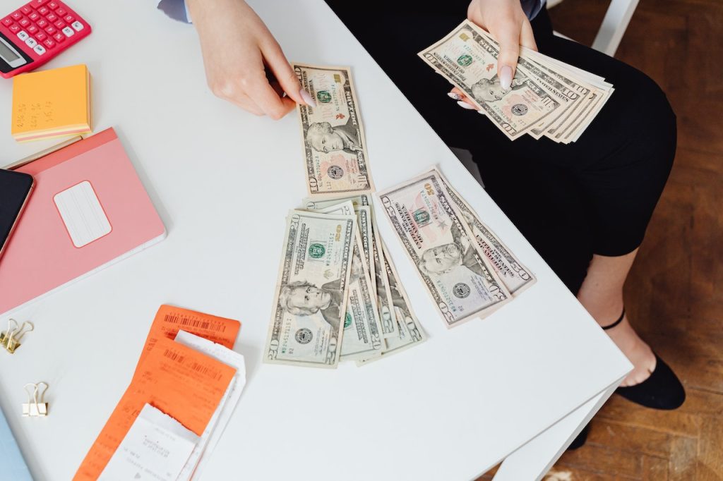 what does cash flow mean