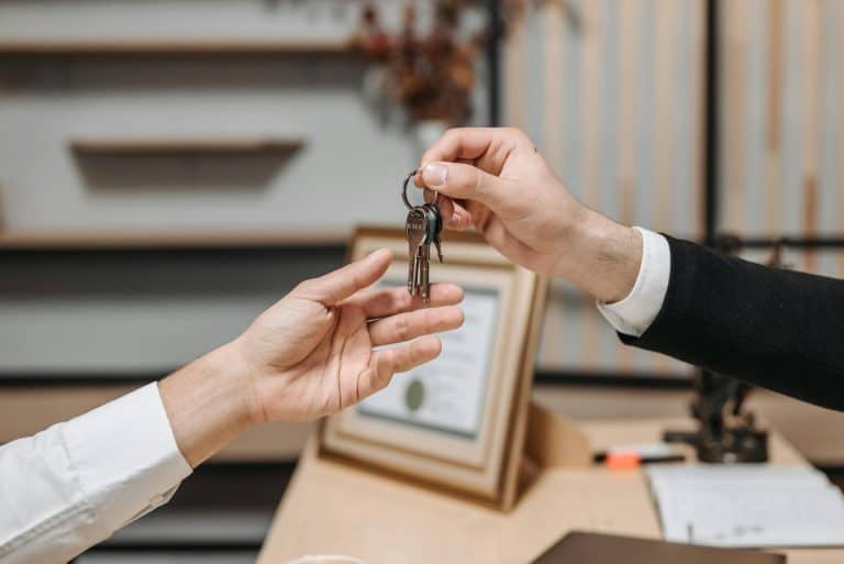 The Ultimate Guide to Selling a Business with a Commercial Lease